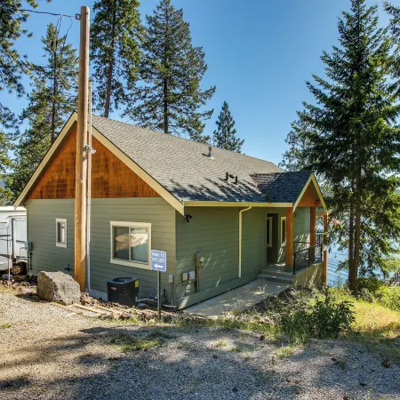 Loon Lake Waterfront Retreat: 2 Decks & Dock!