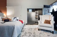 Ganda Rooms & Suites Hotels near Park of Beervelde