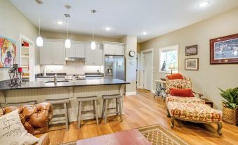 Charming Starkville Vacation Rental ~ 5 Mi to MSU!