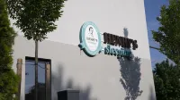 Henrys Sleeping am Augsburger Eiskanal - Hostellit