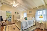 Near Craigville Beach and Main St! Sunny Cottage - Homestays