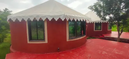 Kross Adventure Campsite