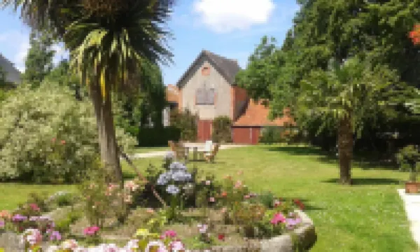 Logis Hôtel la Demeure du Perron