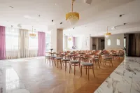 Hotel Cristal Park Hotels in Zbylitowska Góra