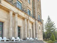 Albergue Seminario Menor Hotels in Santiago de Compostela