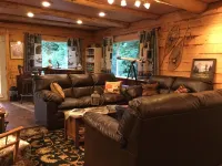Renfro's Lakeside Retreat - Cabin's and R.V. Park - Chalets