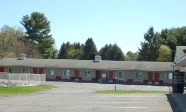 Blue Sky Inn Glens Falls-Saratoga-Lake George