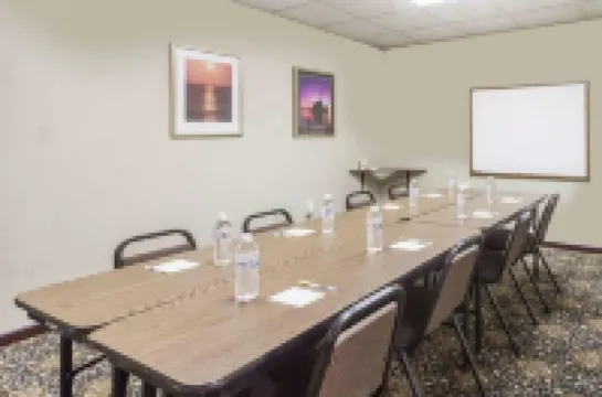 Days Inn by Wyndham Goodlettsville/Nashville