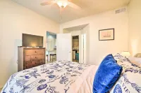 Corpus Christi Condo - Walk to Whitecap Beach! Hotels near Bob Hall Pier