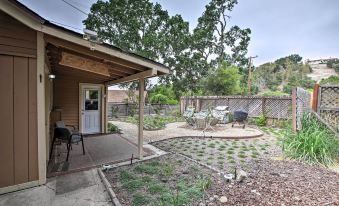 Cozy Abode w/ Patio, 16 Mi to San Luis Obispo