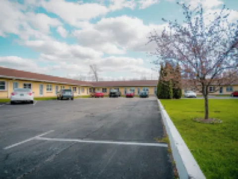 Faulds Motel Hotels in Sarnia