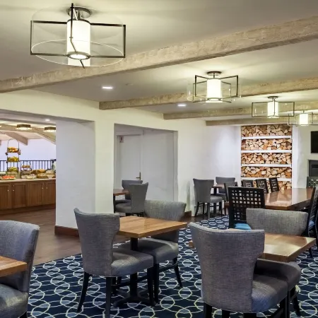 Hotel Pacific