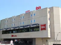 Ibis Avignon Centre Gare Hotels near IFC Avignon