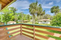 Relax Fireside: Riverfront Inglis Duplex w/ Dock -  Privatzimmer