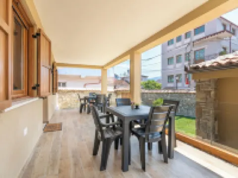 Villa Zoi A Stay to Remember Guesthouse in Elbasan Castle I Via Egnatia I Old Town Hotels in Elbasan