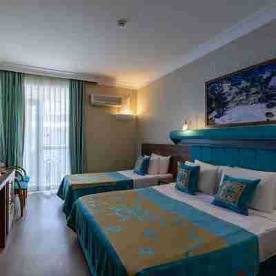Miarosa Kemer Beach Rooms