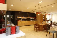 利雅得馬拉茲城際飯店 利雅得住宿飯店