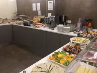 Accademia Hotel - breakfast