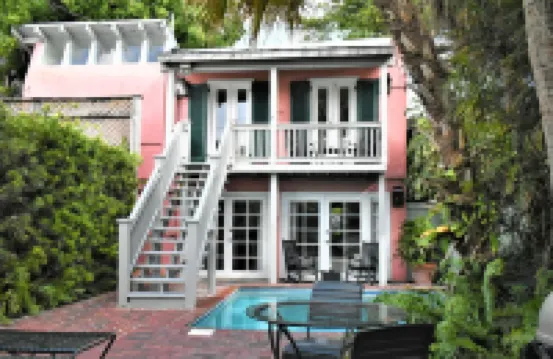 Simonton Court Historic Inn & Cottages - Romantic