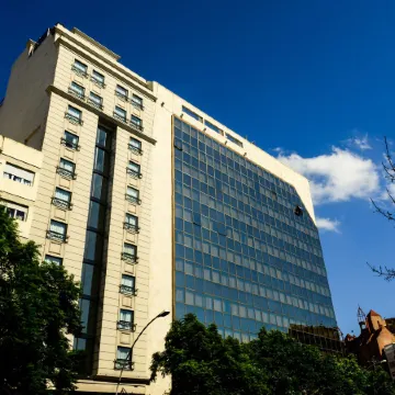Amérian Executive Córdoba Hotel Отели рядом с достопримечательностью «Клиника «Алленде»»