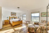 New Mexico Cabin Hideaway w/ Eagle Nest Lake Views