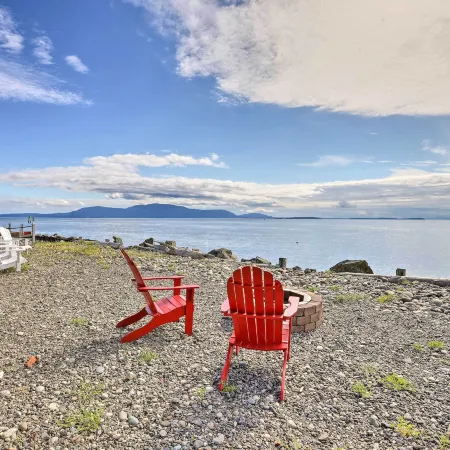 Waterfront Ferndale Home Deck and Beach Access