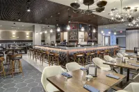 DoubleTree by Hilton Harrisonburg - bar
