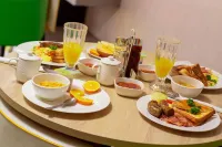 Golden Hills Lodge - Parkplatz