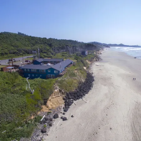 Moolack Shores Inn
