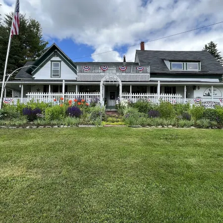 Seymour Lake Lodge