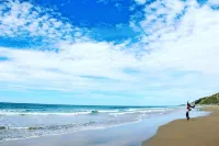 Comfort Inn Westshore Beach - С парковкой