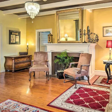 Vintage Louisiana Vacation Rental Home