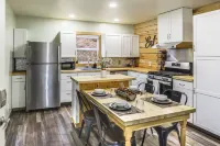 1 Mi to Hunting: Cozy & Secluded Stout Cabin - 3 stjerner