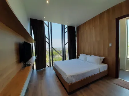 Coconut Hotel Phú Yên Отели в г. Туихоа