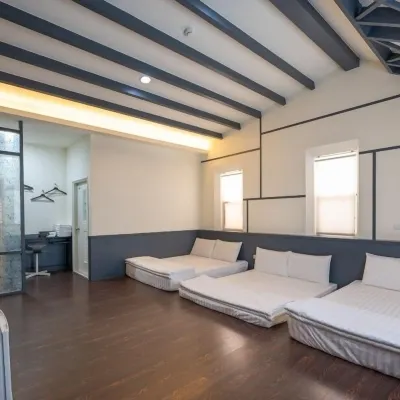 緣聚閣民宿 鄰近美人洞風景區的酒店