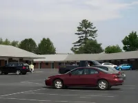 EastGate Inn - parking
