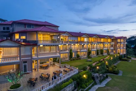 Neugal Riverfront Resort Отели в г. Кангра