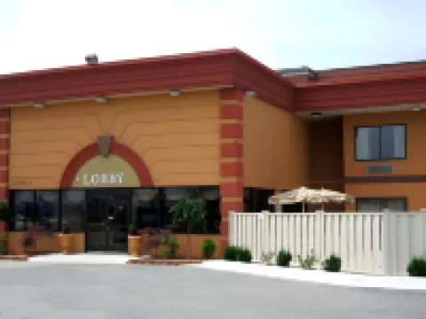 อะวิคตอรี อินน์ - เวสต์ เดียร์บอร์น