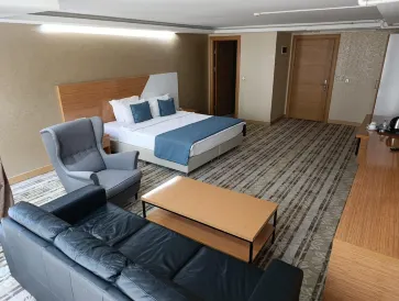 Bulvar Hotel