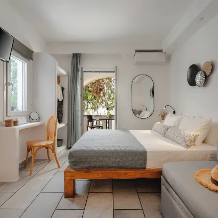 Sea View Apartments & Studios