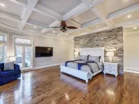 Lakefront Home Private Dock, Tiki Bar, Firepit Shore to Please by Avantstay Hotels in Westport