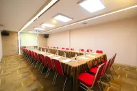 Lovina Inn Hotel Batam