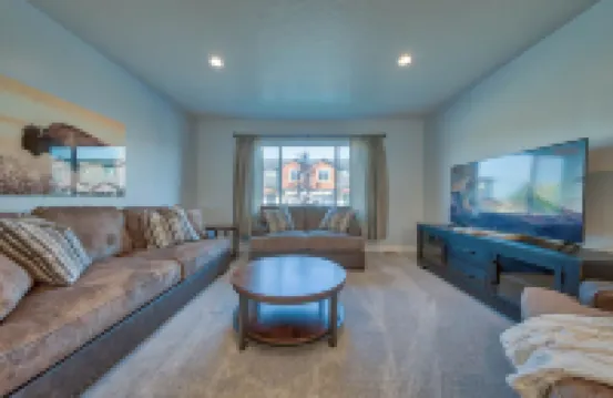 -:- Cowboy Casa -:- Modern New Construction - 3BR+