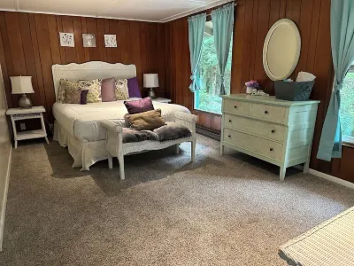 Overlooking Old Town yet In a Secluded Forest Setting Hotels near South Jetty Beach 3 Day Use