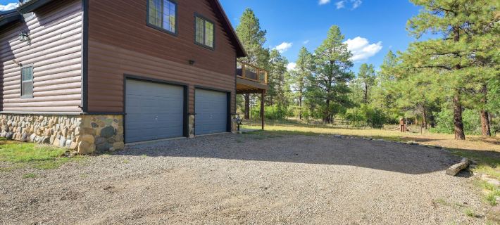 Spacious & Quiet Pagosa Springs Cabin w/ Deck! Hotels in Archuleta County
