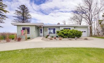 Waterfront Algoma Vacation Rental on Lake Michigan