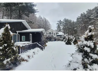 Pyeongchang Starlet Camping Pension Hotellit kohteessa Yongpyeong-myeon