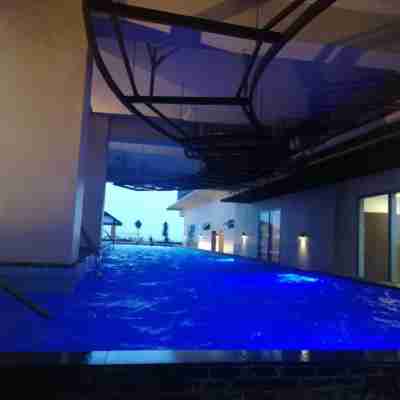 Grand Riviera Condotel infront of us embassy 17FL Fitness & Recreational Facilities