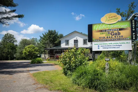 Auberge Valcartier - PAR Aneyro Отели рядом с достопримечательностью «Nordique spa Stoneham»