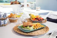 Best Western Hotel Blumarea فنادق في Lu Bagnu